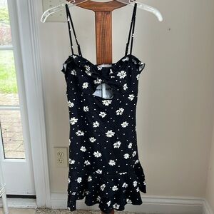 ASOS black and white floral print daisies 100% cotton sundress size 2 NWT